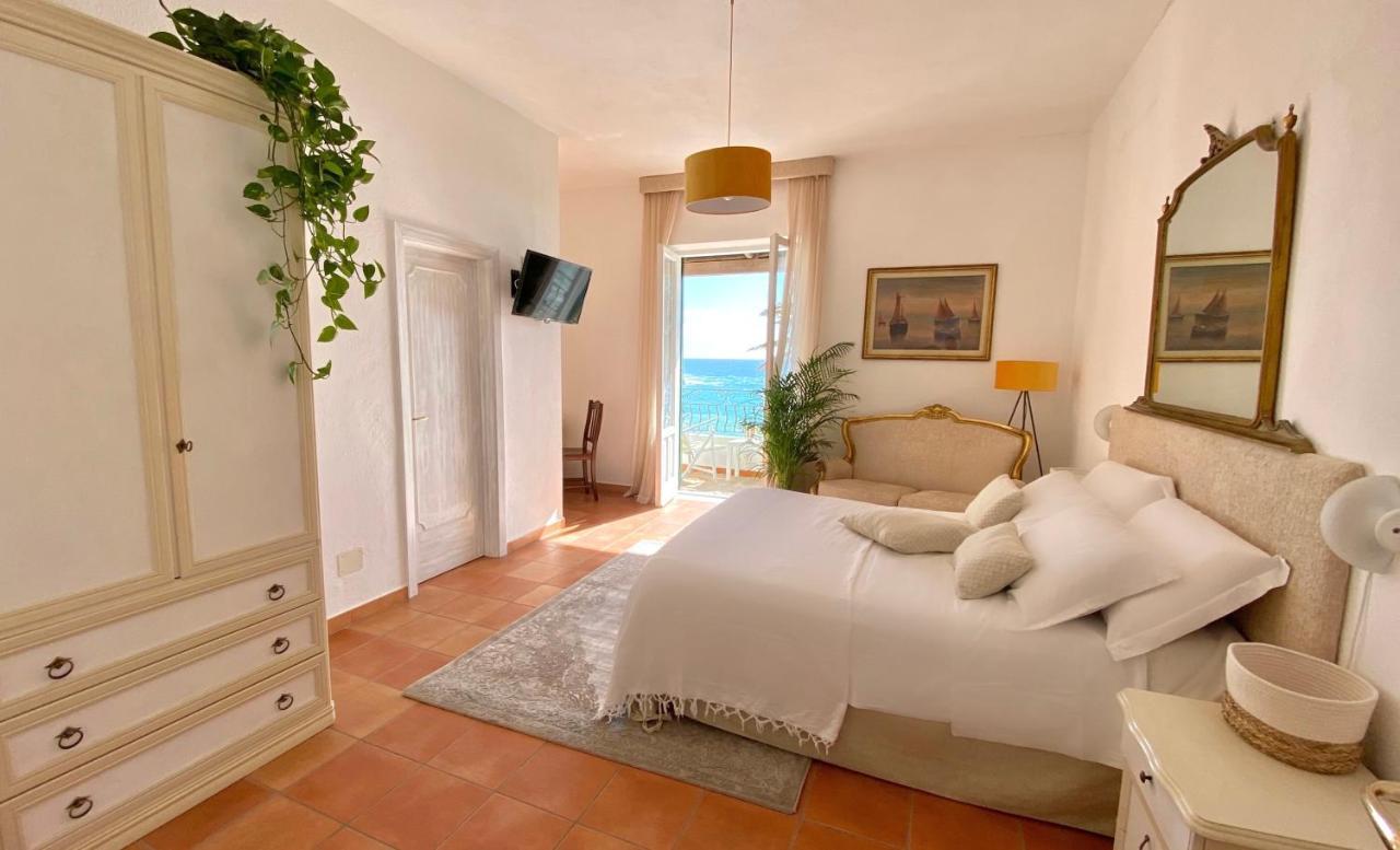 Villa Bina Sea Hotel Sant'Angelo  Экстерьер фото
