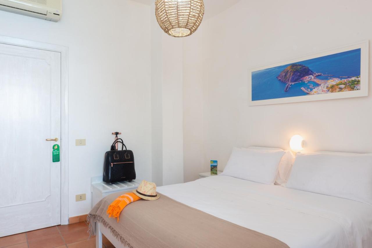Villa Bina Sea Hotel Sant'Angelo  Экстерьер фото