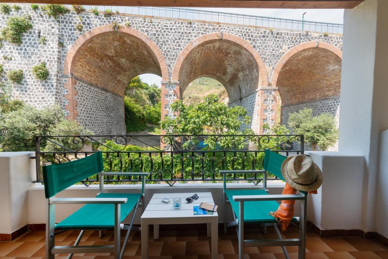 Villa Bina Sea Hotel Sant'Angelo  Экстерьер фото