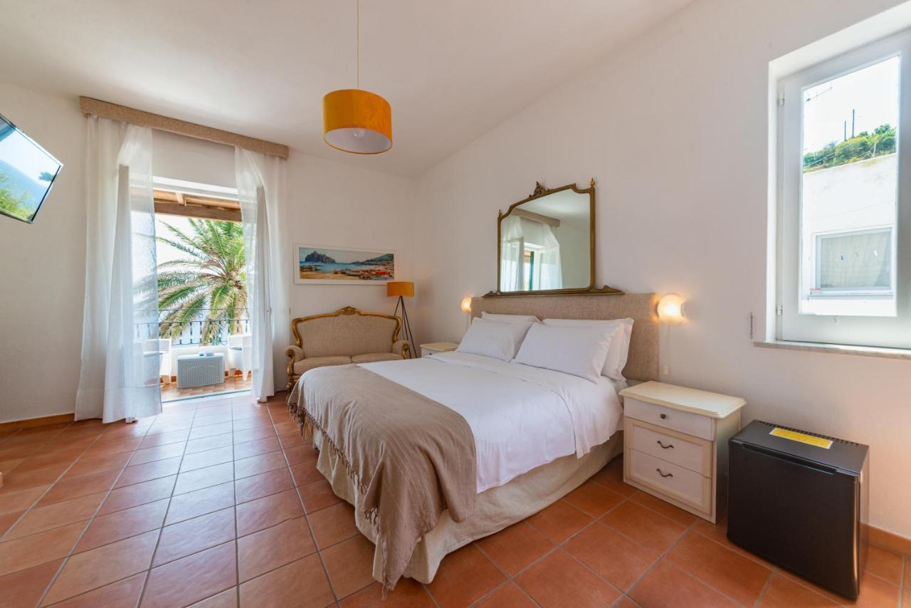 Villa Bina Sea Hotel Sant'Angelo  Экстерьер фото