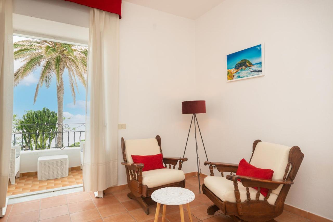 Villa Bina Sea Hotel Sant'Angelo  Экстерьер фото