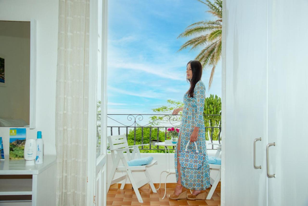 Villa Bina Sea Hotel Sant'Angelo  Экстерьер фото