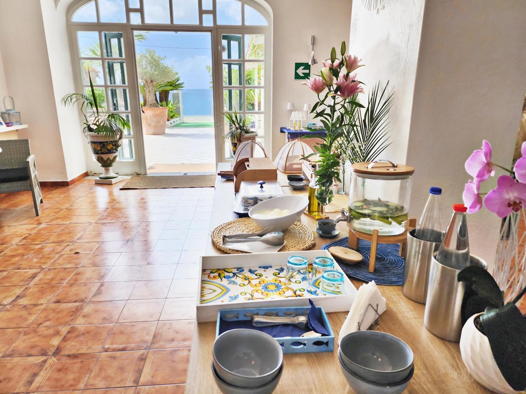 Villa Bina Sea Hotel Sant'Angelo  Экстерьер фото